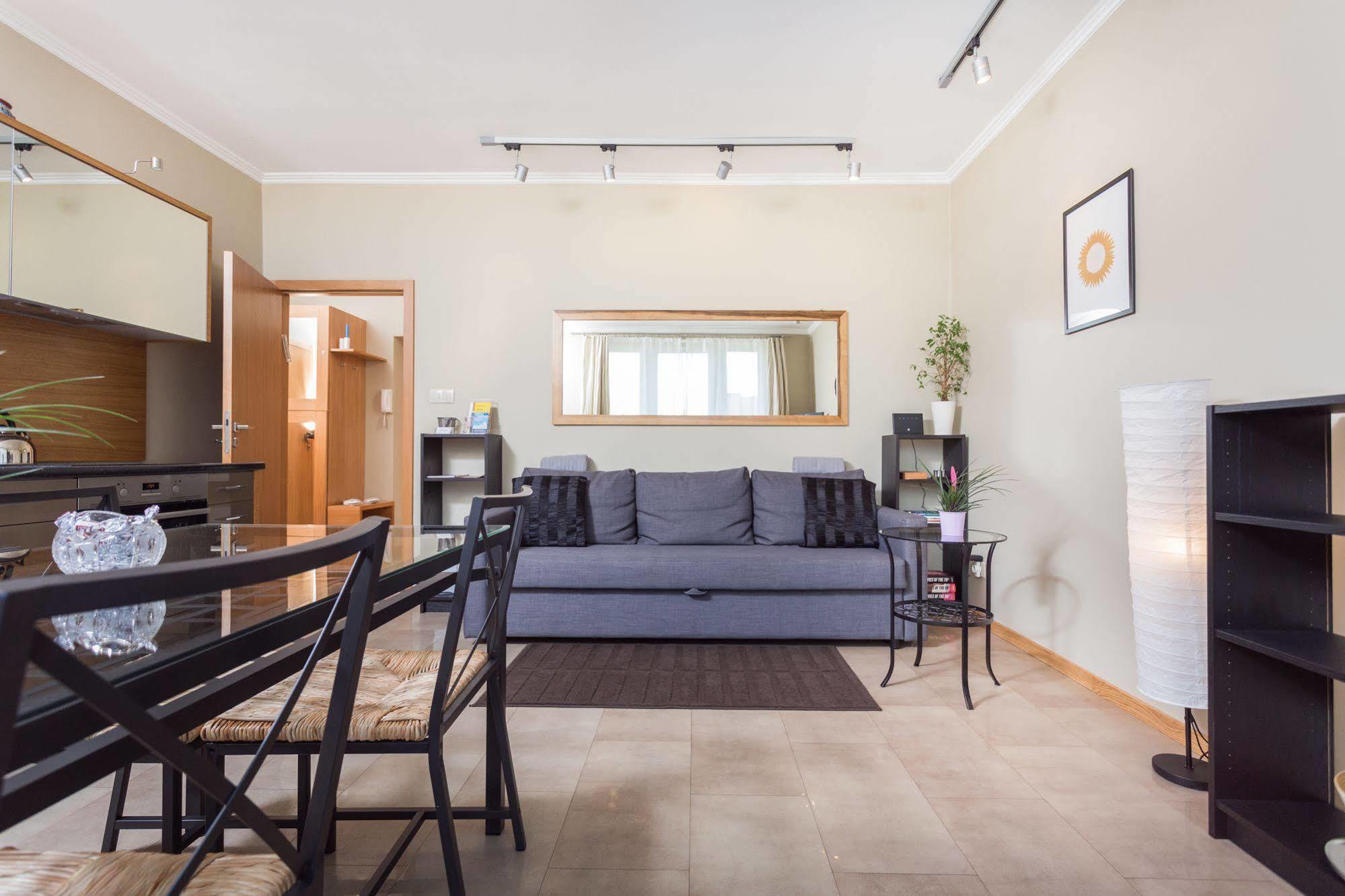 Inpoint Old Town Szeroka Apartments Krakow Ngoại thất bức ảnh